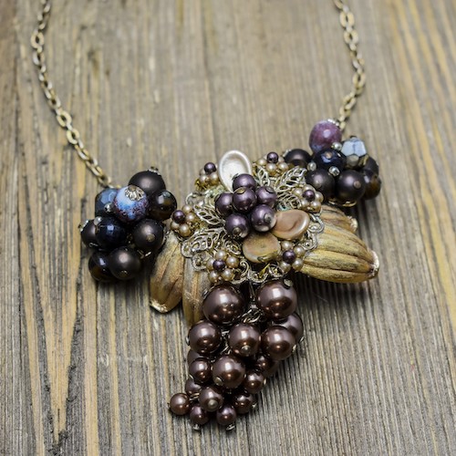 brown-pearls-necklace